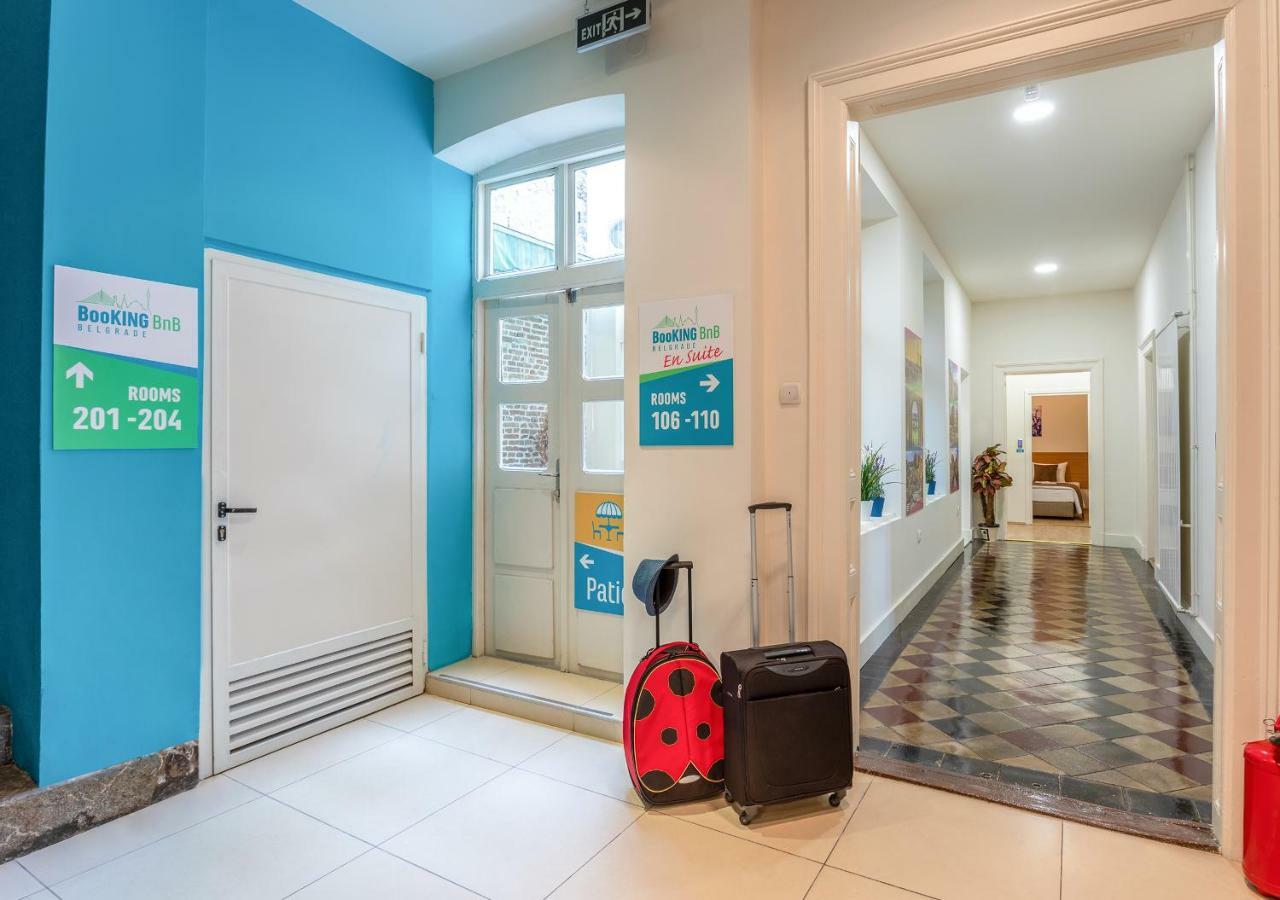 Booking En Suite Belgrád Kültér fotó